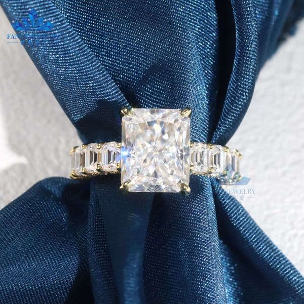 Luxury Jewelry 925 Sterling Silver Gold Plated Radiant Cut 3x4MM 9x11MM Moissanite Diamond Engagement Wedding Ring for Women Men