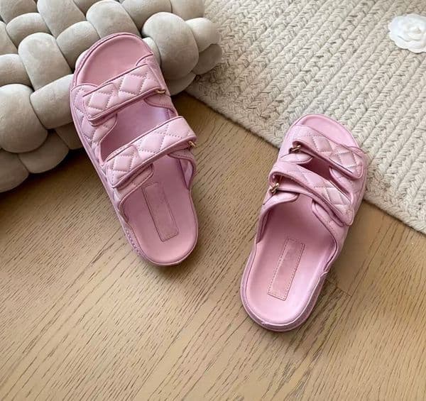 Flat bottomed dress designer women luxuries shoes real lambskin leather Elegant and fashionable women sandals