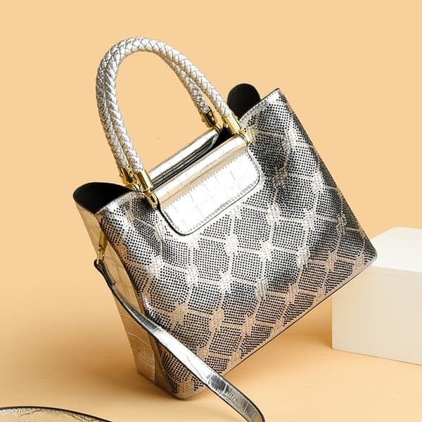 2025 New Socialite Handbag Hot Pressed Diamond Women's Handbag Shiny Crocodile Leather Pattern High-end Large Capacity Designer Daifei Bag