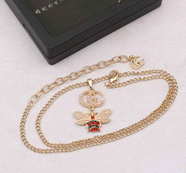 Pendant Necklaces Fashion Designer Necklace Crystal Letter Heart Pendant Choker Chain Women Gold Plated Necklaces Wedding Jewelry Love Gifts