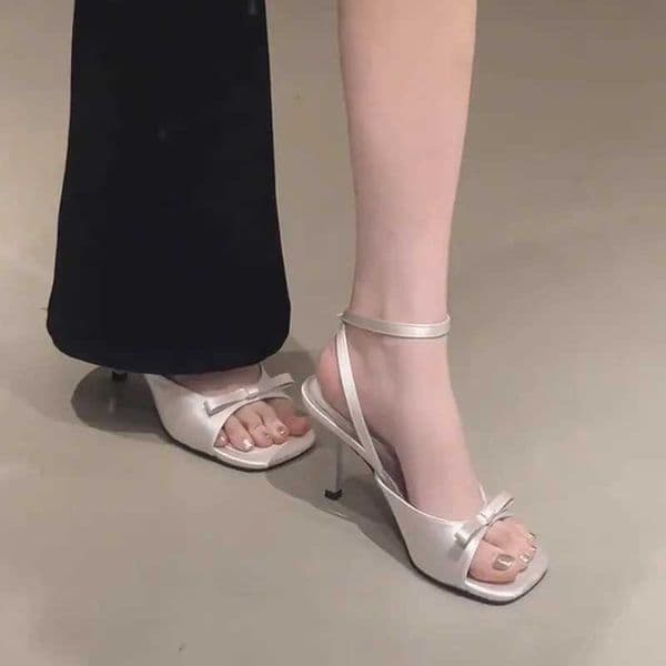 2025 New Designer Comfortable Stiletto High Heel Shoes Sexy Fi Women Outdoor Open Toe Ankle Buckle Sandals Shoes for WomenXJ250508