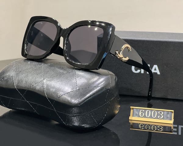 Designer Men and Women Sunglasses Luxury Classic Fashion Outdoor Driving Beach UV400 Original Box Sunshade good