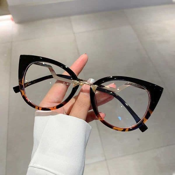 KAMMPT Oversized Cat Eye Glasses Frame Stylish Vintage Round Women Eyeglasses 2023 Trendy New Non-prescription Optical EyewearXJ250516