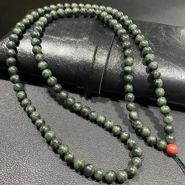 Natural Tibetan jade medicine Wang Shi 108 jade beads necklace Tibetan men and women snake jade jewelry 250522