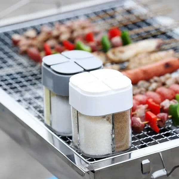4 in 1 camping seasoning jar with lid transparent spice dispenser 4 compartment outdoor cooking barbecue salt and pepper shaker y250522