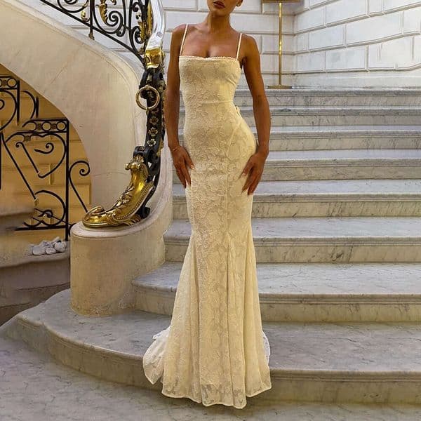 European American Ins dress with camisole backless strap, sexy fashionable slim fit long dress, spring summer 2025 new style, chic and elegant clothing