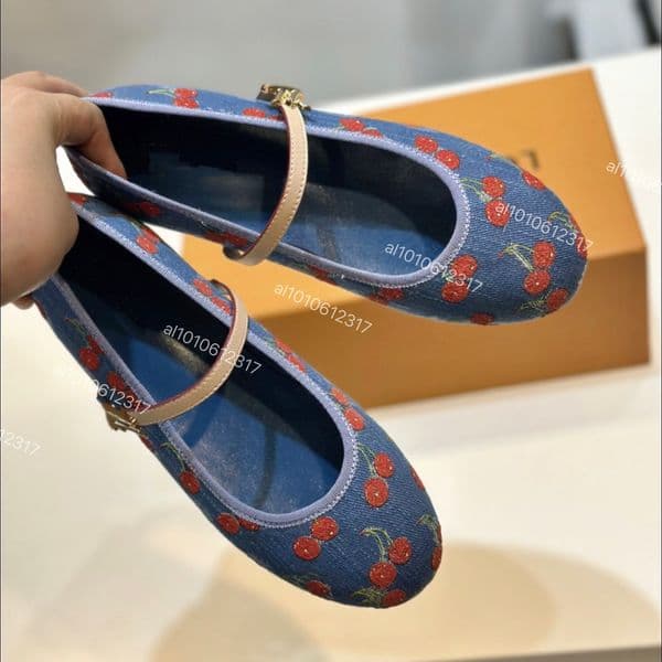 2025 New Lambskin Mary Jane Flats Marcie Patent Ballerina Flats women loafers designer summer Genuine Leather Casual Shoes Luxury Dress Shoes 86499