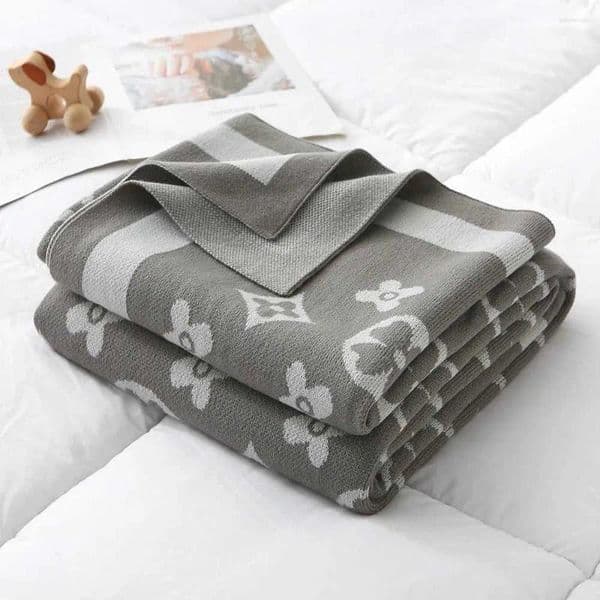 Blankets Designer 130x180 Plaid Imitation Cashmere Blanket Super Soft Scarf Shawl Winter Warm Plush Sofa Bed Fleece Birthday Gift Y250908 Y260520