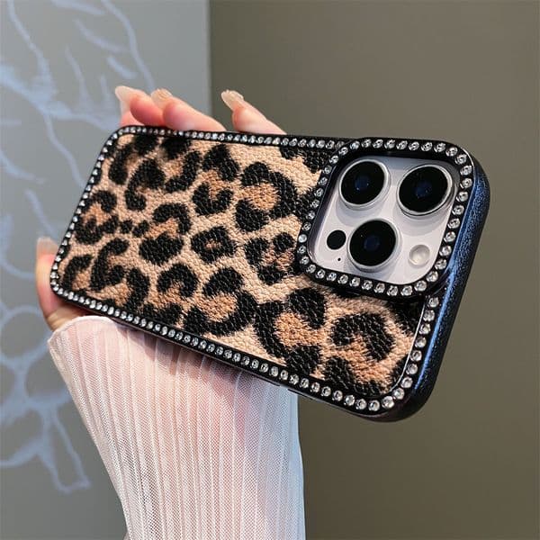 Diamond-Encrusted Leopard Print Phone Case iPhone 16 Pro Max Compatible with Apple 15/14 Pro Protective Shockproof Cover