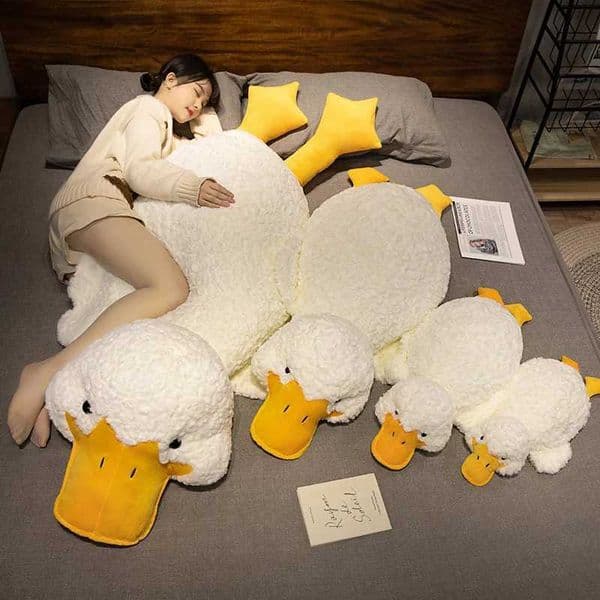 55/70CM Giant Duck Plush Toy Stuffed Big Mouth White Duck lying Throw Pillow for Lover Sleeping Cushion Pregnant Leg Y251203