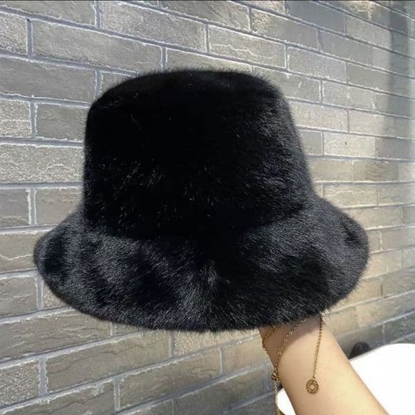 Versatile Ladies' Luxury Faux-Mink Hairline Bucket Cap - Cozy Plush Headwear Ideal for Chilly Days