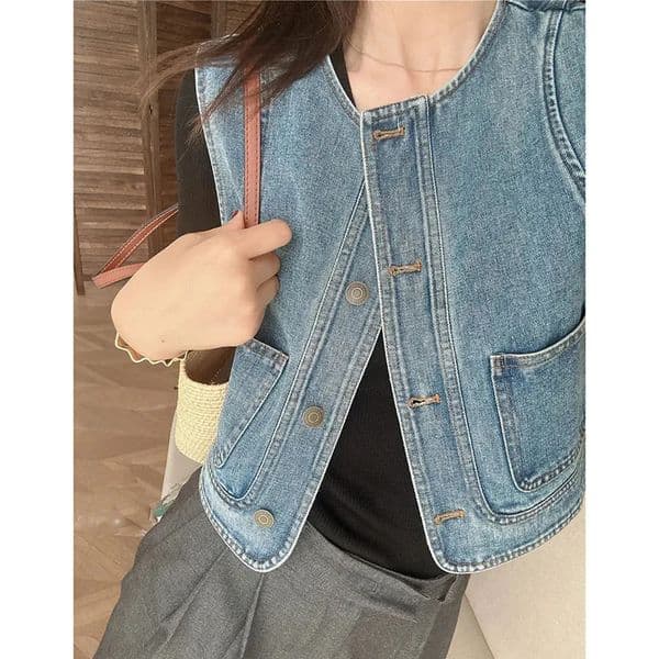 Summer 2025 Comfortable Short Casual Womens Denim Vest Jacket Fashion Retro Korean Version Ladies Cowboy Horse Clip 251129