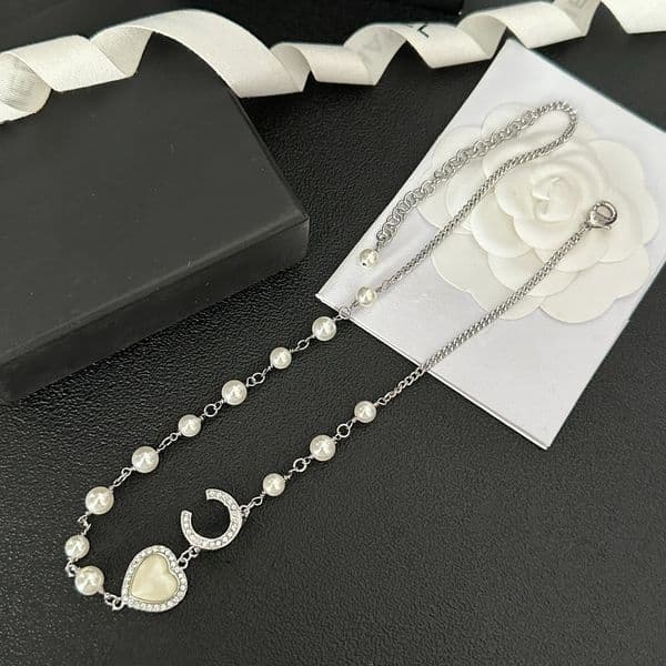 Womens Jewlery Necklace Designer for Women Pendant Necklaces Luxury Classic Necklace Woman with Box