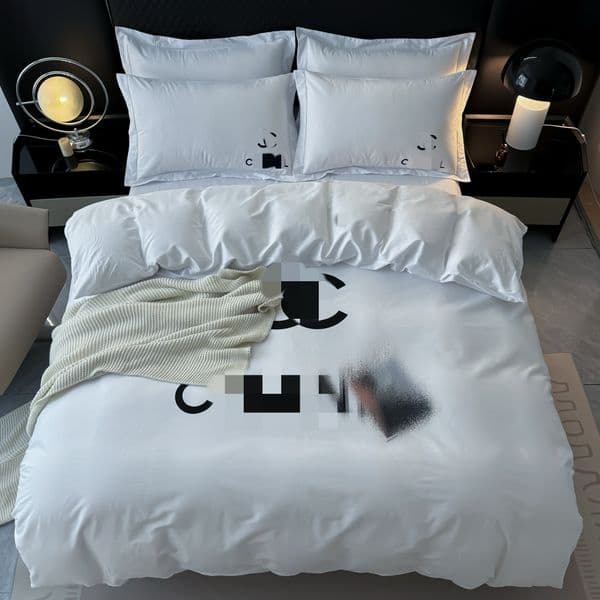 Designer king size bedding sets white letter printed pure cotton queen size duvet cover bed sheet best selling pillowcases king comforter covers