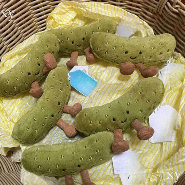 Cute Pickle Plush Doll Sour Cucumber Pendant Vegetable Stuffed Toy - Creative Gift for Children 2025 style 625 Z260528