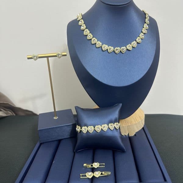 Designer Swarovskity Silver Fashion Jewelry Necklaces For Women Round Button Full Diamond Necklace Bracelet Earnail Set ewqe 3213 2026