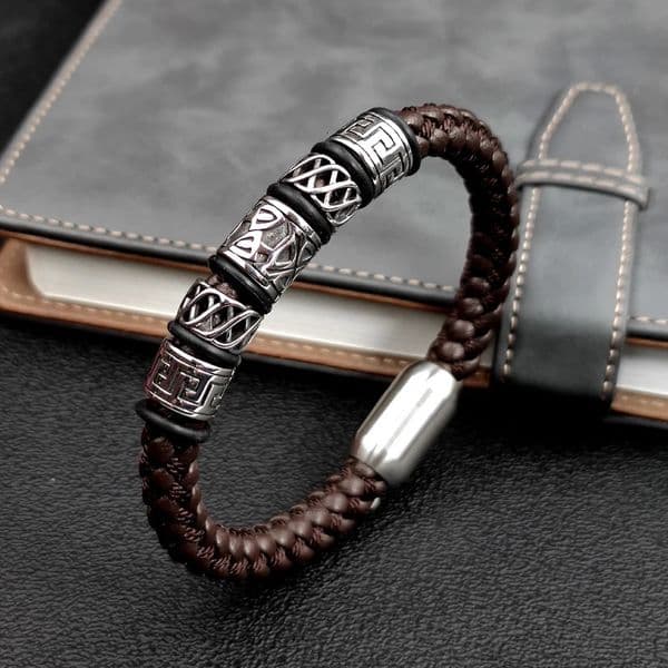 Punk Style Coffee Leather Bracelet 316L Stainless Steel 5 Viking Bead Powerful Magnet Clasp 4 Color Friend Gifts 251203