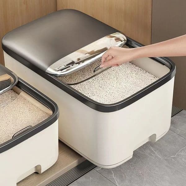 10KG Rice Storage Box Home with Lid Insect Proof Moisture Proof Rice Box Grain Sealed Jar Kitchen Container Storing Dry Grain 251204