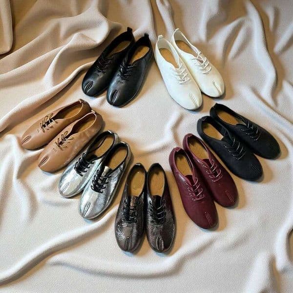 Luxury Tabi Split toe designer shoe woman lace up Marry Jane Fashion genuine leather casual Simple ladies flat dress outdoor office Vacation sneaker shoes loafers