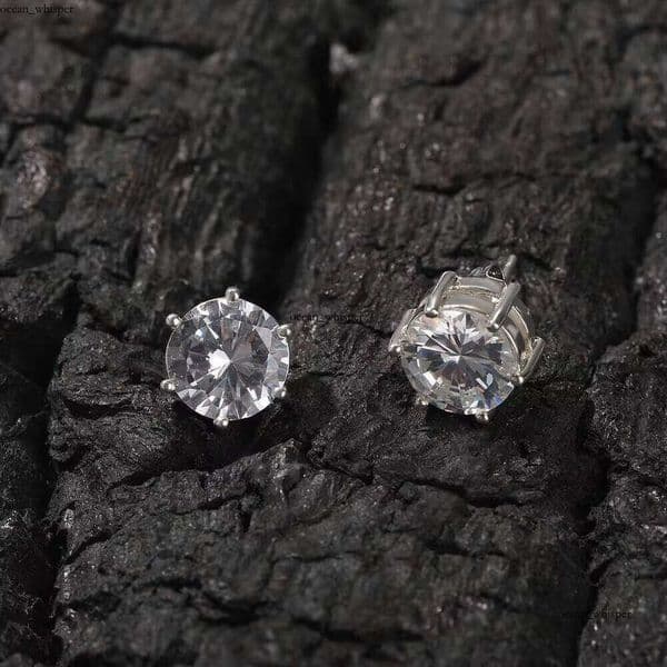 Wholesale S925 Sterling Silver Silicon Stone Gold Plated VVS Moissanite Stud Earrings Men and Women Jewelry