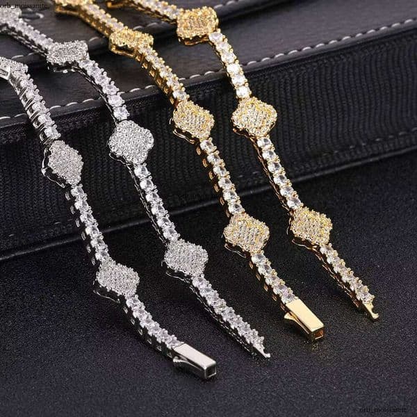 De Hip-Hop 18K Gold-Plated Women's Boutique Jewelry Four-Leaf Clover Shiny VVS Moissanite Diamond Tennis Chain Necklace CH