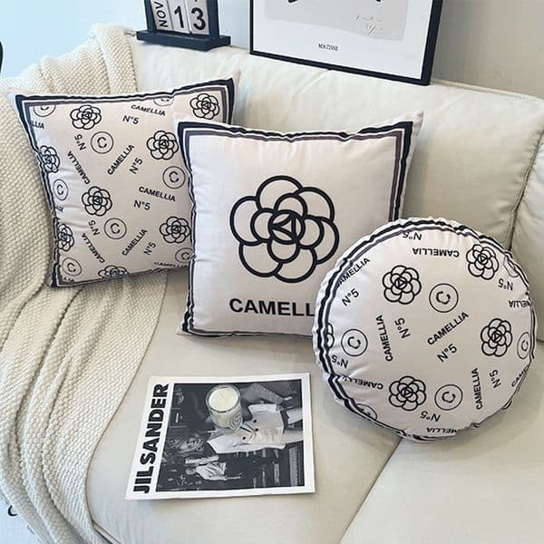 Full Seat Four-Leaf Flower Pillow Ins Cute Cream Plush Cushion Sofa Bed Living Room Seat Cushion Pillow Bedroom