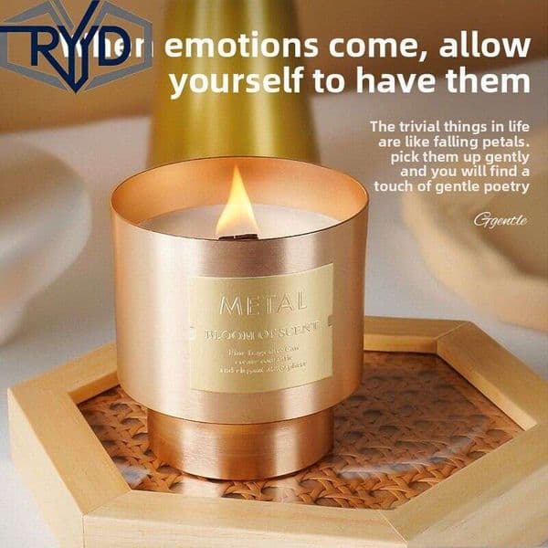 Candle Gift Vanilla Candle Christmas Candles RYYD Light Luxury Tin Can Scented Candle Cup High End Atmosphere Handmade Soy Wax Fragrance Gi