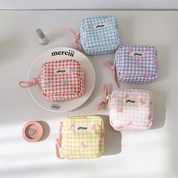 Korean Style Small Plaid Makeup Simple Square Bluetooth Earphone Lipstick Girl's Cosmetics Organizer Storage Bag