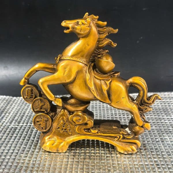 Brass collectibles, pure brass horse figurines, for home, office, furniture, shop, wine cabinets, and office gifts.