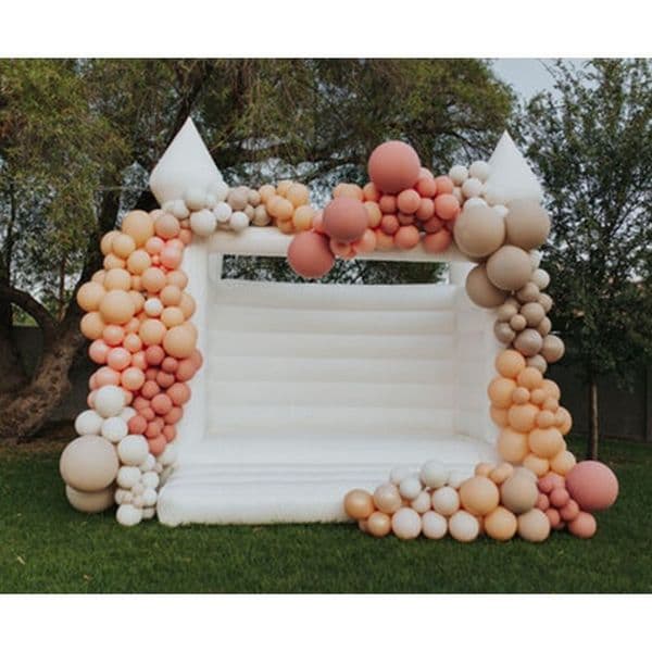 Outdoor activities 4.5mLx4.5mWx3.5mH (15x15x11.5ft) white inflatable bouncy castle for brithday wedding party