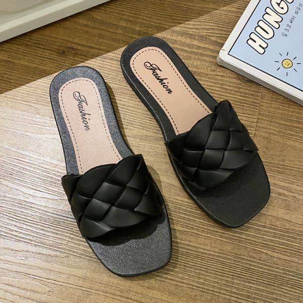 Summer Designer New Woven Diamond Pattern Slippers Home Outdoor Versatile Fashion Lightweight Breathable Slippers Anti Slip Wear ResistantT260608