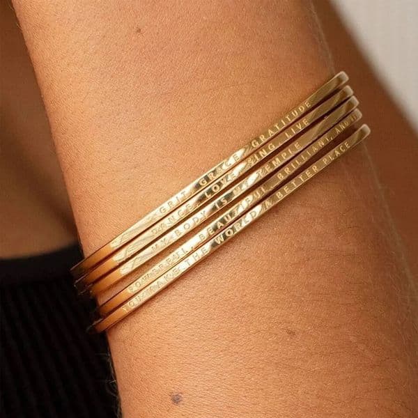 COOLTIME Personalized Custom Engraved Cuff Bracelet Stainless Steel Open Custom Engraved Name Women Men Bracelet Gift for Her 251210