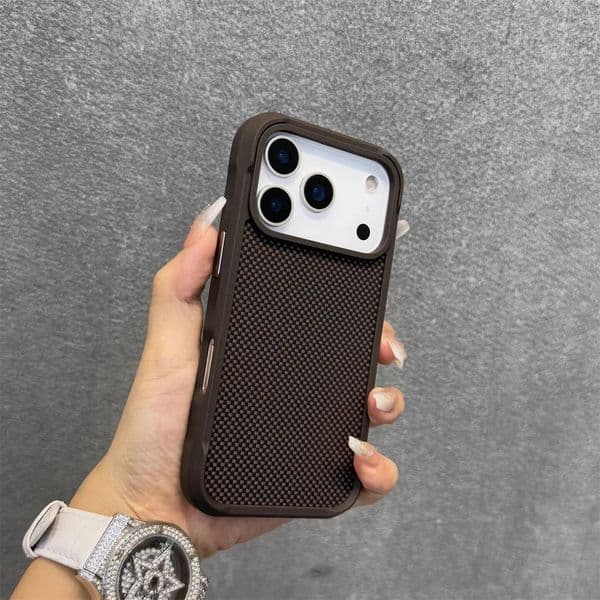 Magnetic Carbon Fiber Texture MagSafe Bumper Case for iPhone 17 16 Pro Max Shell Anti-fall Frosted Wireless Charging Armor Cover