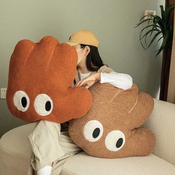 Figer Hand Shape Throw Pillow Funny Big Eyes Face Hands Big Hug Massage for Boy Office Decor Cushion for Girl Bed TV Wasit X251216