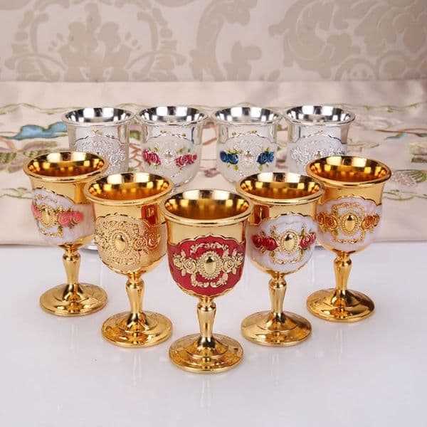 Metal Small Wine Cup Retro Drinkware Wine Glasses Champagne Cocktail Glasses European-style Goblet Kitchen Bar Home Decor 251215