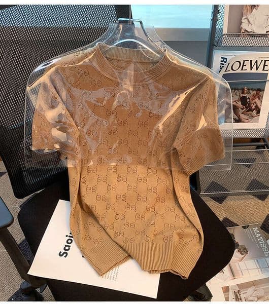 26SS Silk Base Layer Knitted Top Women's Round Neck Loose Thin Summer New Fashion French Design Ladies T-Shirt Sweater Vest