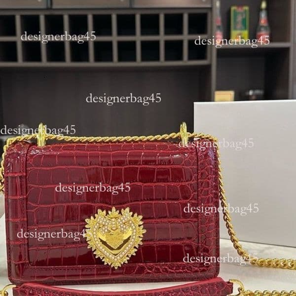 European Fashion Luxury handbag Chain Single Shoulder Crossbody Crocodile Pattern PU Underarm Small designer bag Square Handheld Messenger Bag For Women