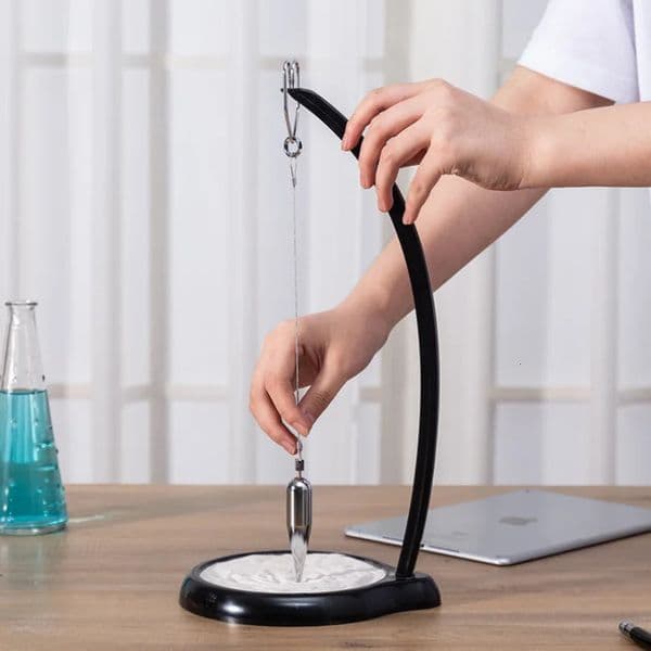 Creative Sand Pendulum Desk Ornament Unique Metal Sand Art for Home Decor Office Accessories Relief and Artistic Development 251215