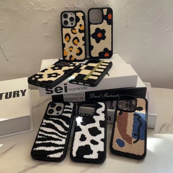 European and American Leopard Apple 16/17 Pro Max Phone Case Compatible with iPhone 15 Zebra Print 14 Women Plush Embroidery