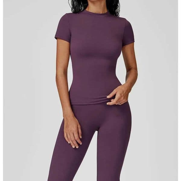 Set 2PCS Gym CloTHes Sportswear Suit Womens Fitness Short Sleeve Top TraCKsuits Sports Bra Gym Running Leggings Women G251220