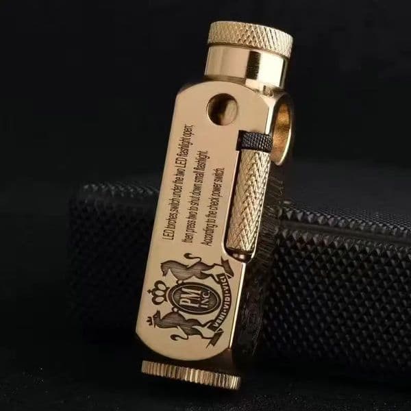 Flamindo fuel lighter brass pipe machine hand carved pattern retro oldfashioned grinding wheel mens gift 251222BJ