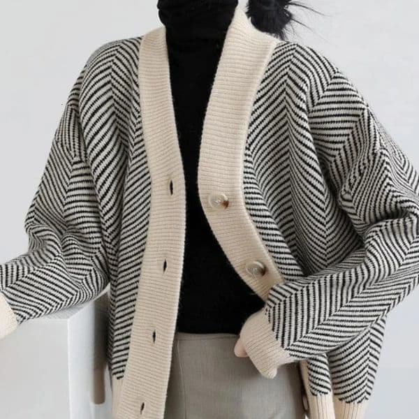 Knitted Sweater Woman Outerwear Striped V Neck Jacket Cardigan for Women Harajuku Korean Style Vintage Aesthetic Crochet Top 251222
