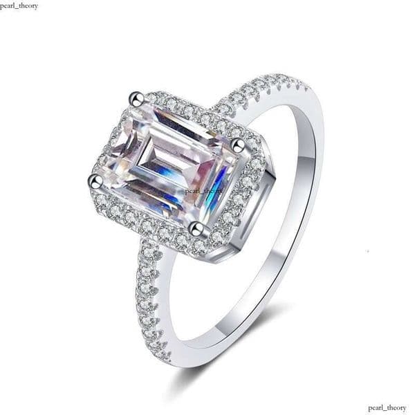 VVS Moissanite High-grade S925 Silver Proposal Ring, Emerald Cut Design with High-end Temperament from Silicon Stone