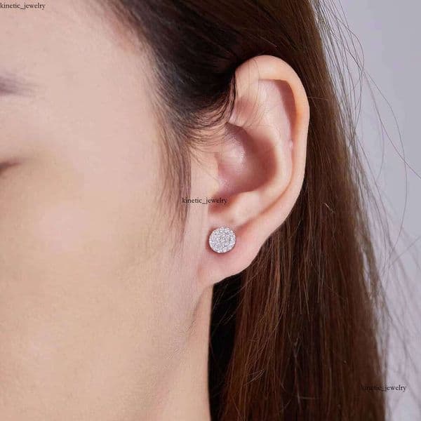 925 Exquisite Fashion Jewelry Wedding Birthday S925 Sterling VVS Moissanite VVS Moissanite Silver Stud Earrings