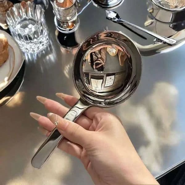 201 Stainless Steel Soup Ladle Deepened Tablespoons Short Handle Large Ramen Bouillon Spoon Kitchen Cooking Utensil Tableware 251223BJ