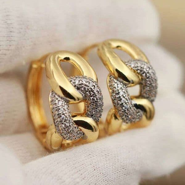 New Sight Design Crystal Twist Stud for Women Fashion Brand Jewelry Zirconia Charm Earrings