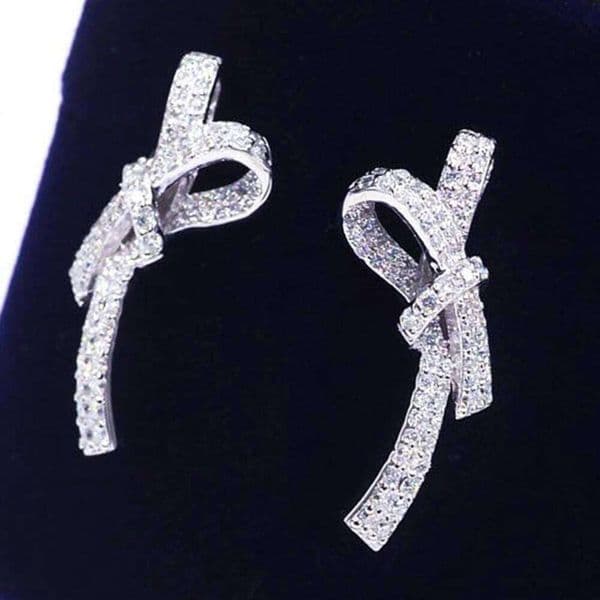 Huitan 2023 New Fashion Silver Color Crystal Bow Ear Piercing Exquisite Stud Earrings for Women Wedding Party Jewelry