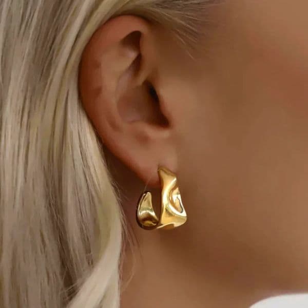 Stainless Steel Gold Color Irregular Wave Shape Hoop Earrings for Women Jewelry Silver Geometric Textured Folded Over Studs 251224