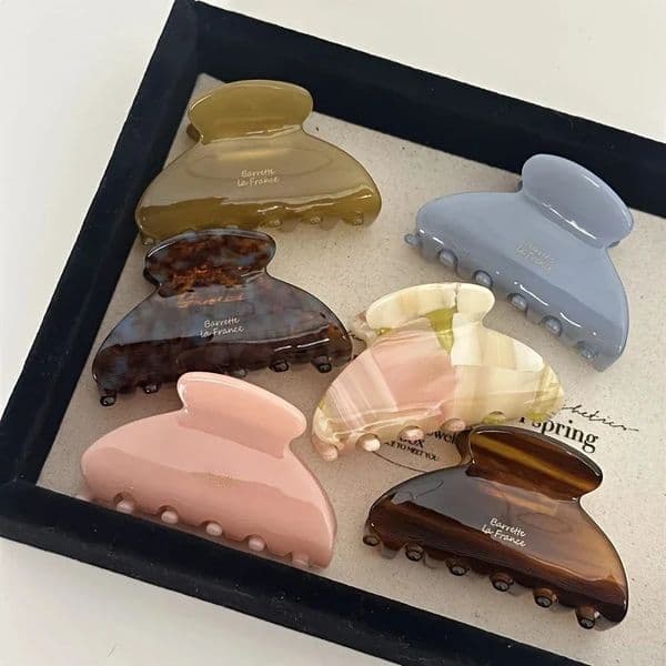 French Womens Hair Clips Elegant Acetate Hair Claw Medium Size Sweet Shark Clip Exquisite Girl Hairs Accessories Headwear 251224