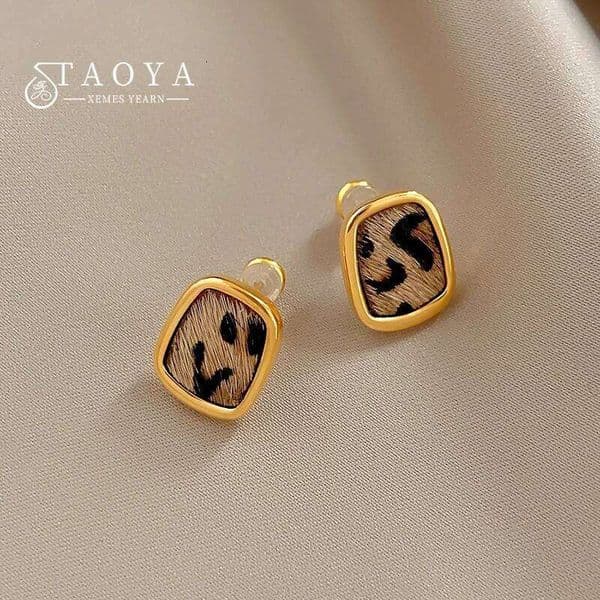 Metal Geometric Square Leopard Print Small Stud Earrings For Womens Temperament Simple and Versatile Jewelry Design Accessories
